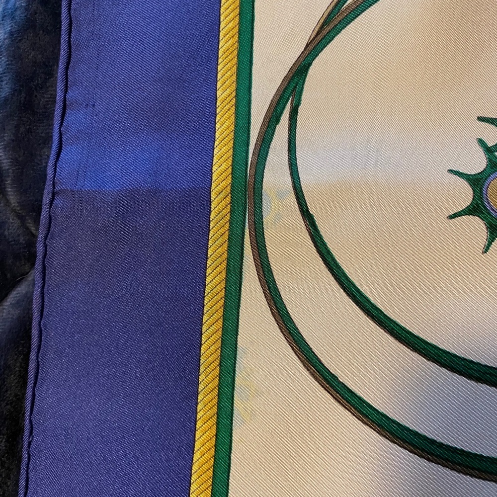 Vintage Hermès Scarf - Picture 6 of 12